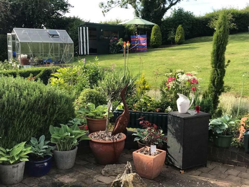 The Rag House Bed & Breakfast Upton upon Severn Exterior photo
