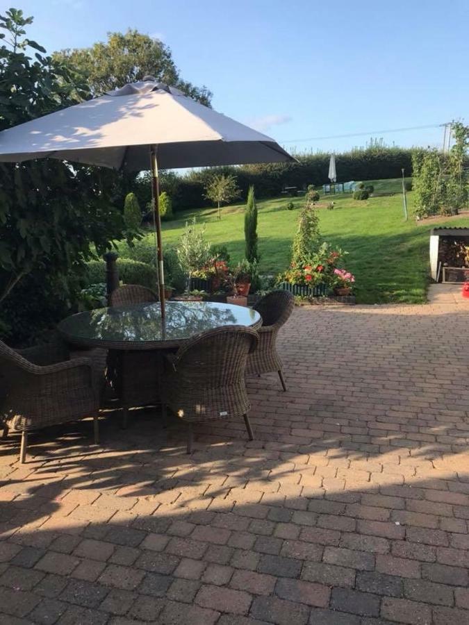 The Rag House Bed & Breakfast Upton upon Severn Exterior photo